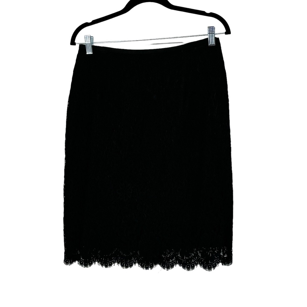 Beautiful Ann Taylor Size 8 Black Nylon /Rayon Lace Lined (Acetate/Rayon) Skirt